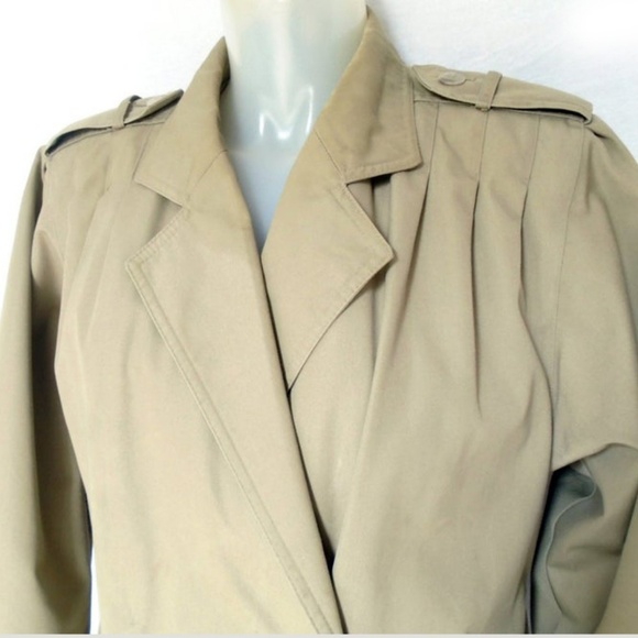 Vtg Classic Khaki Trench Coat with Zip Out Lining - Picture 4 of 8